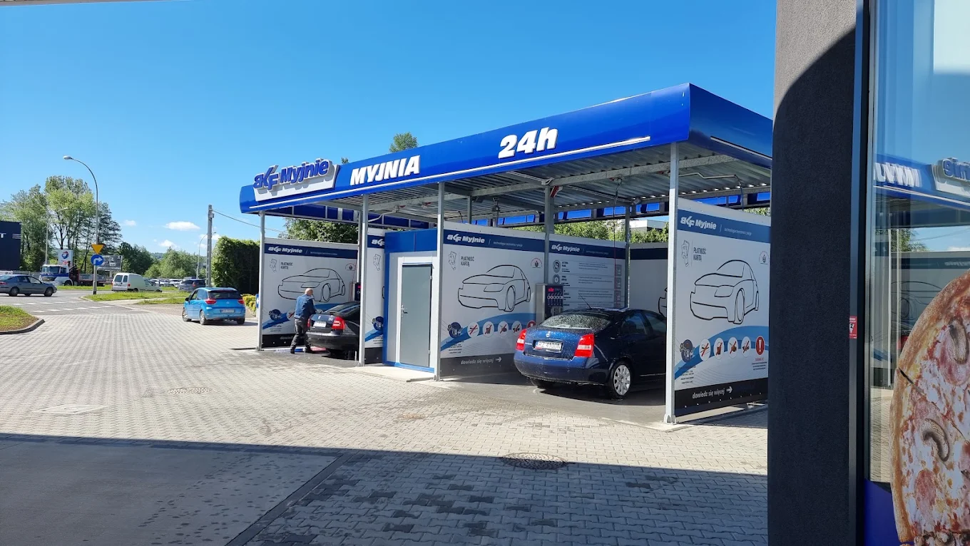 Myjnia bezdotykowa przy al. Armii Krajowej w Rzeszowie